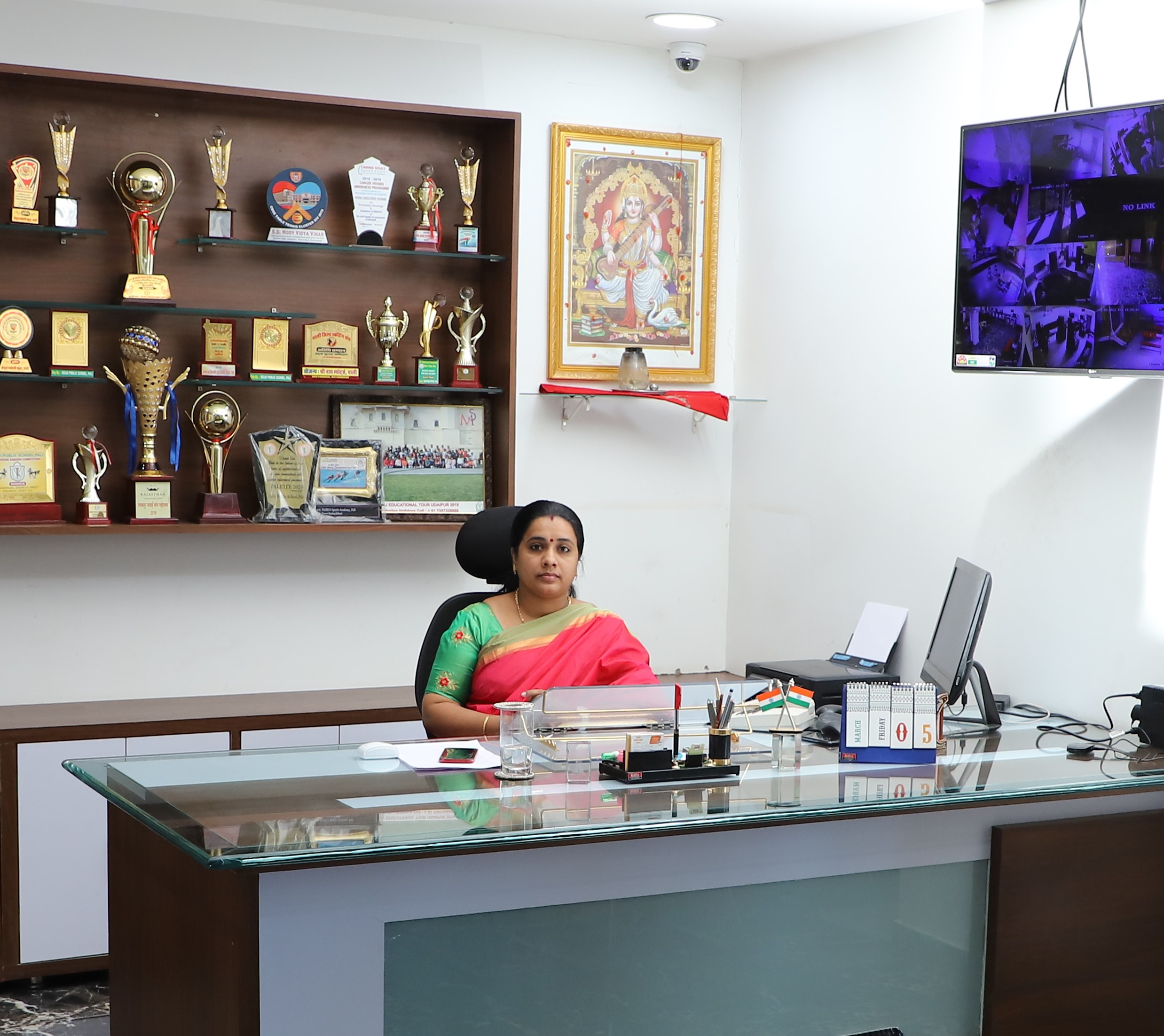 DIVYA KRISHNAN MPRINCIPAL DIVYA KRISHNAN MPRINCIPAL